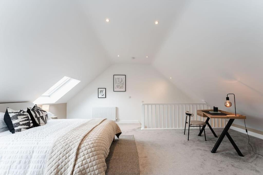 Boutique Apartment - Mazerystays Exley ภายนอก รูปภาพ