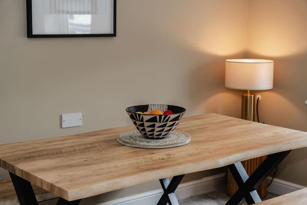 Boutique Apartment - Mazerystays Exley ภายนอก รูปภาพ
